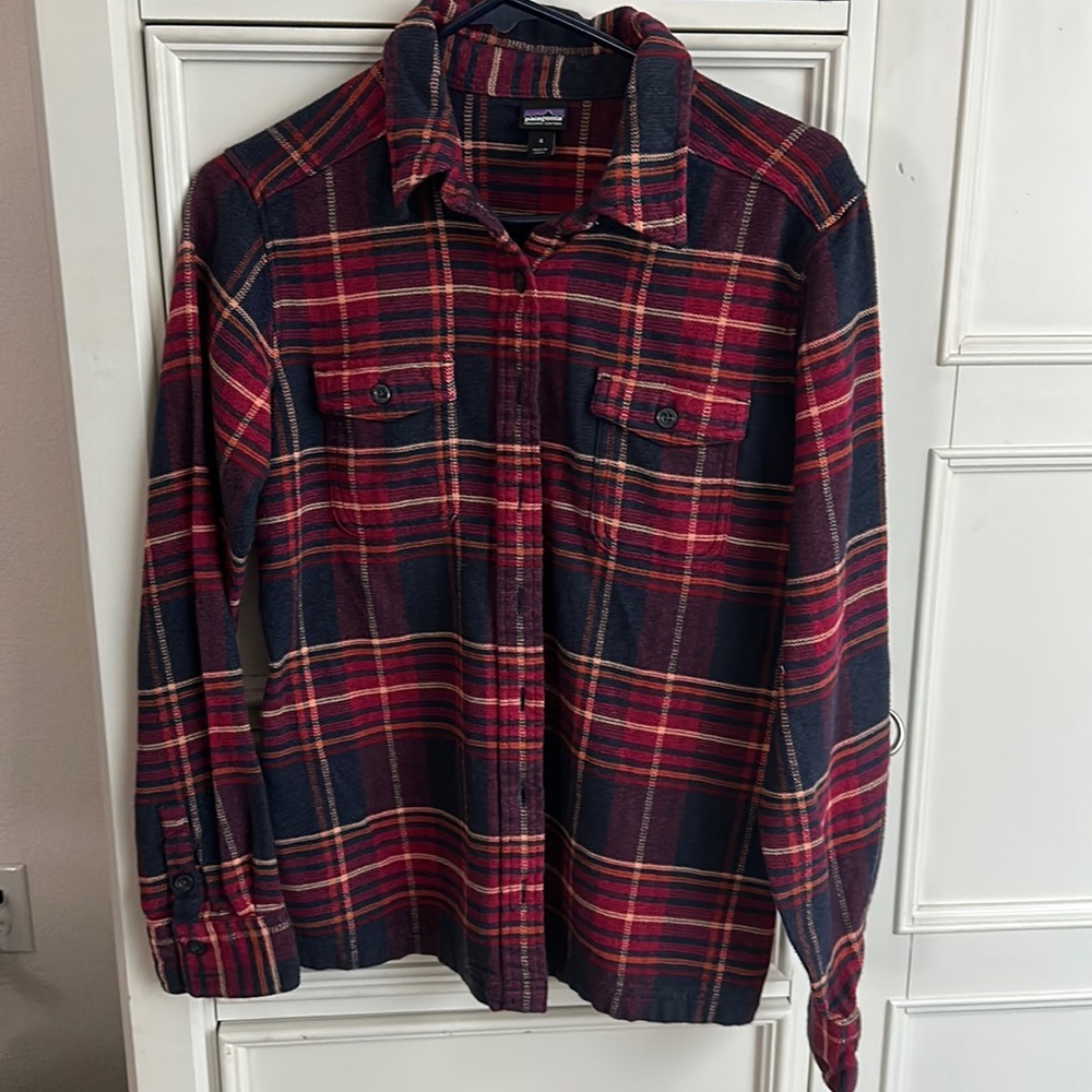 Patagonia plaid flannel shirt, women size 4
